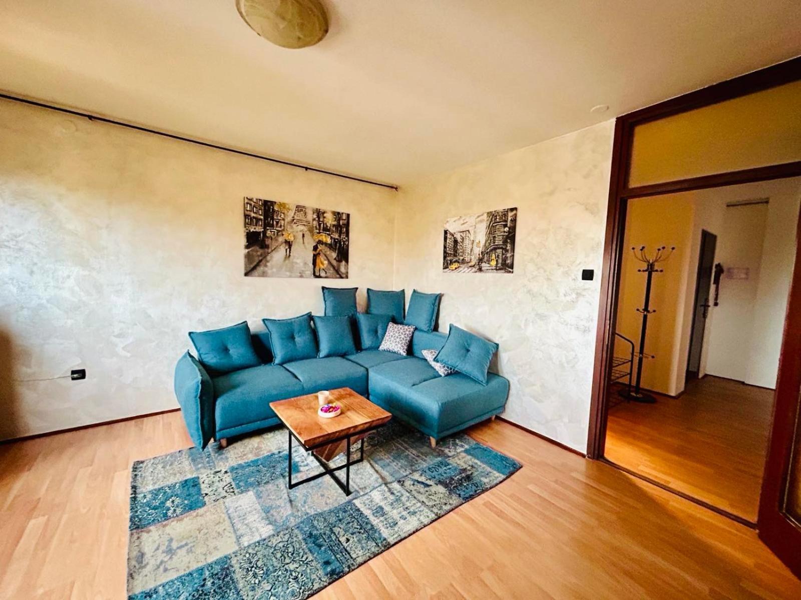 Fly By Suite - Zagreb Airport - 0-24H Self Check In&Out - Parking On Site Velika Gorica Exterior foto